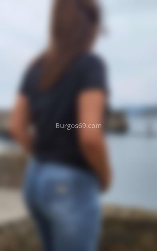 Nuria, masajista latina. 609753030. Citas en BURGOS, BURGOS. www.burgos69.com.