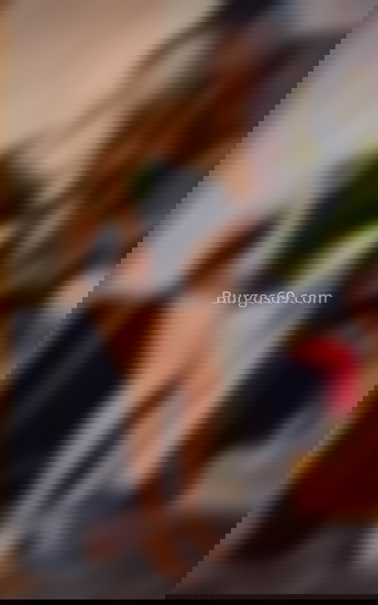 Rosalía, paraguaya divertida. 611223311. Citas en BURGOS, BURGOS. www.burgos69.com.