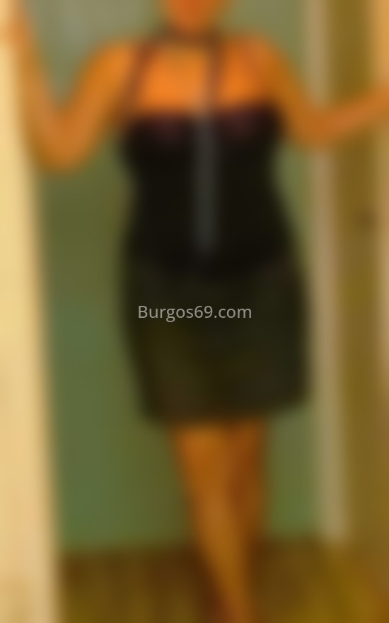 Sansa, mujer europea muy elegante. 699353592. Citas en BURGOS, BURGOS. www.burgos69.com.