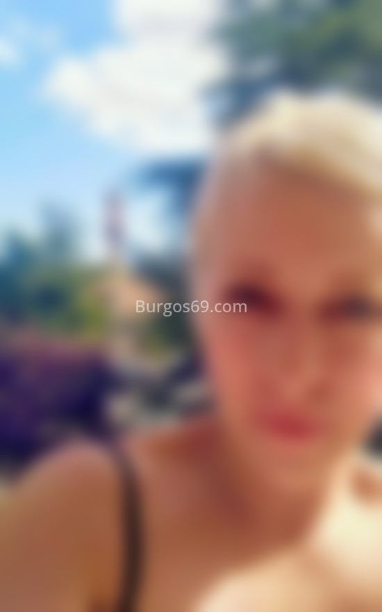 Sansa, mujer europea muy elegante. 699353592. Citas en BURGOS, BURGOS. www.burgos69.com.
