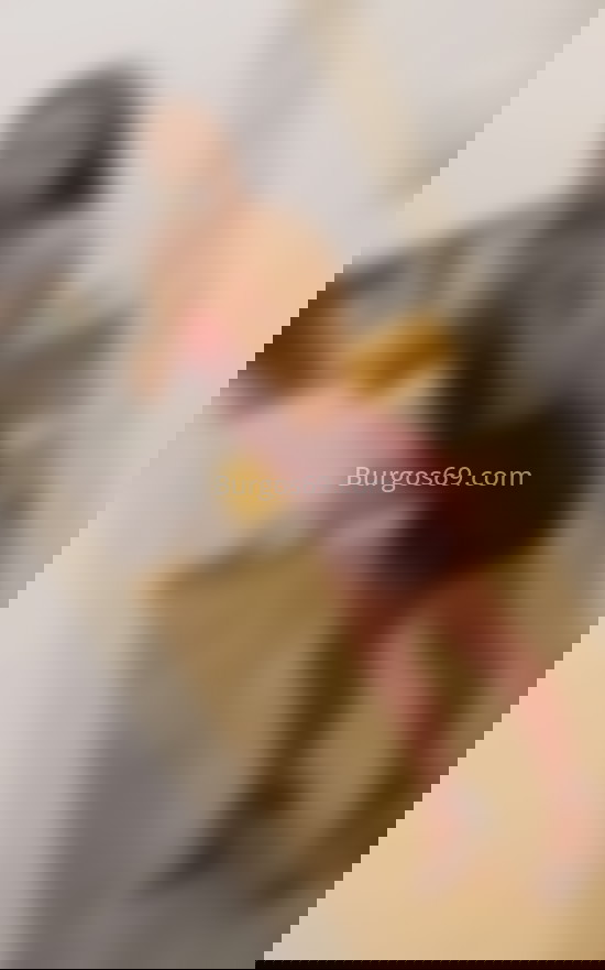 Laura, joven morena latina . 642641450. Citas en BURGOS, BURGOS. www.burgos69.com.