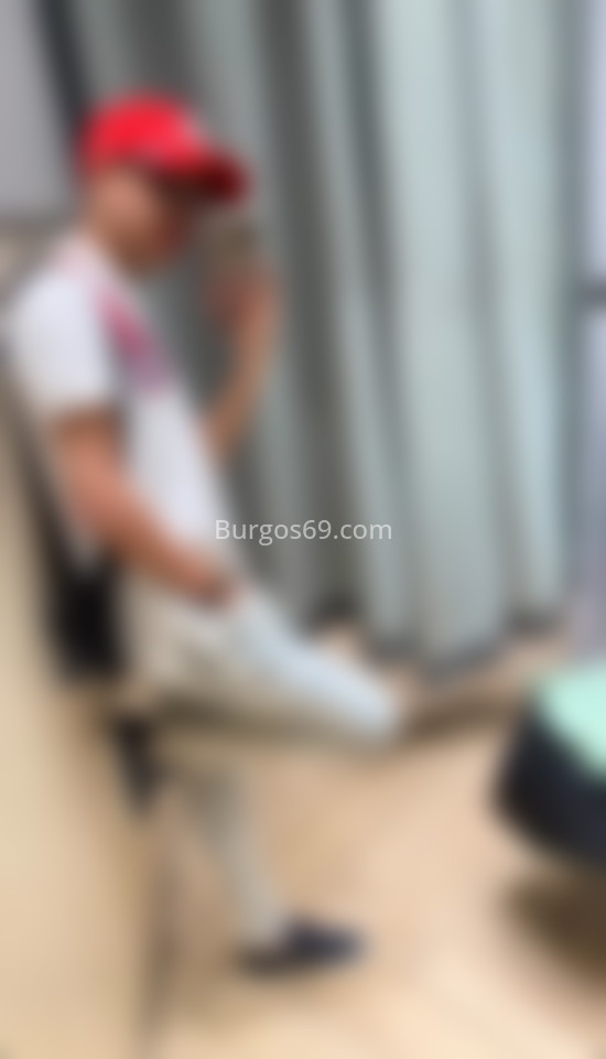 Aron, de paso por la ciudad. 691248835. Citas en BURGOS, BURGOS. www.burgos69.com.